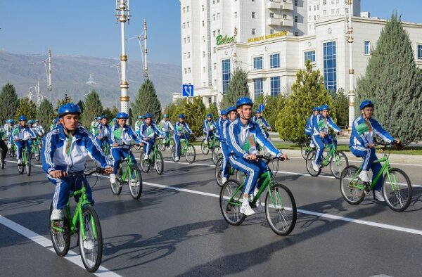 Президент Туркменистан продемонстрировал отличную физическую подготовку