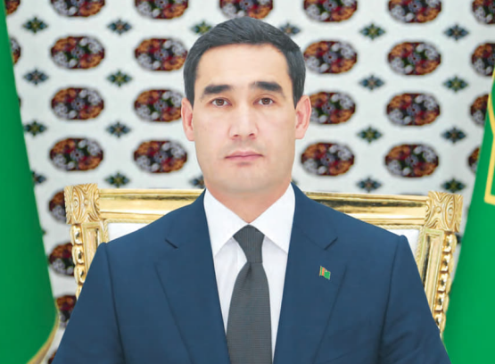 Президент Туркменистана поздравил граждан страны с Днем Победы