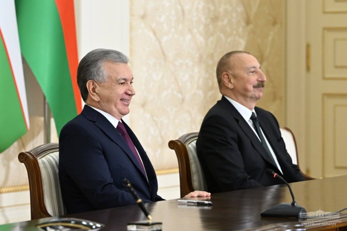 Президенты Узбекистана и Азербайджана заключили 15 новых двусторонних договоров