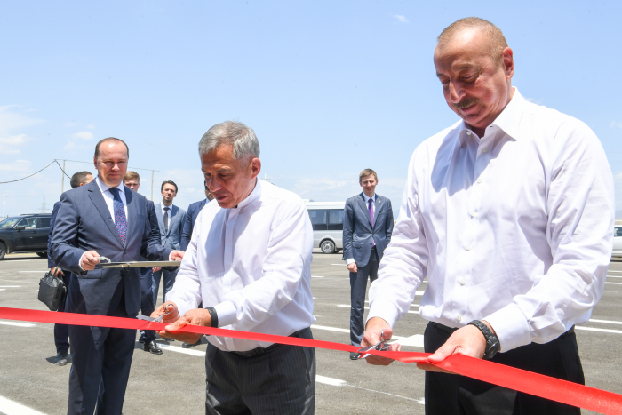 Глава Азербайджана и раис Татарстана открыли сервисный центр, созданный при участии «КАМАЗ»