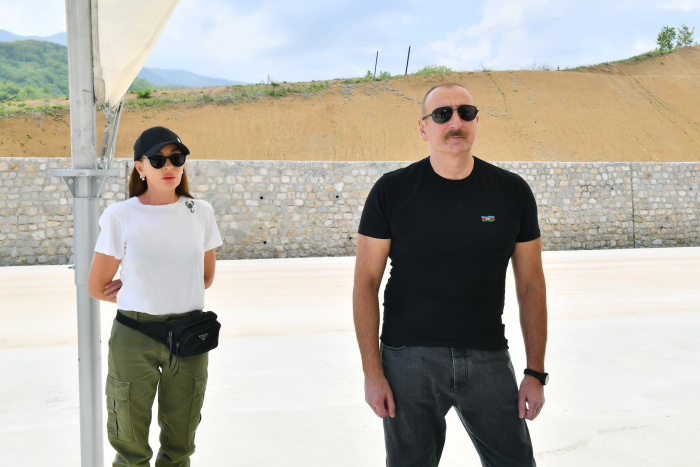 Президент и первая леди Азербайджана открыли в Шуше ряд объектов