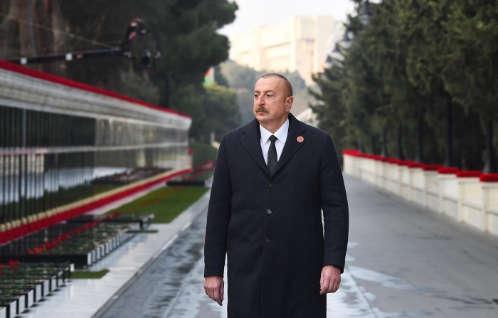 Президент Азербайджана предложил помощь Турции в связи с катастрофическим землетрясением