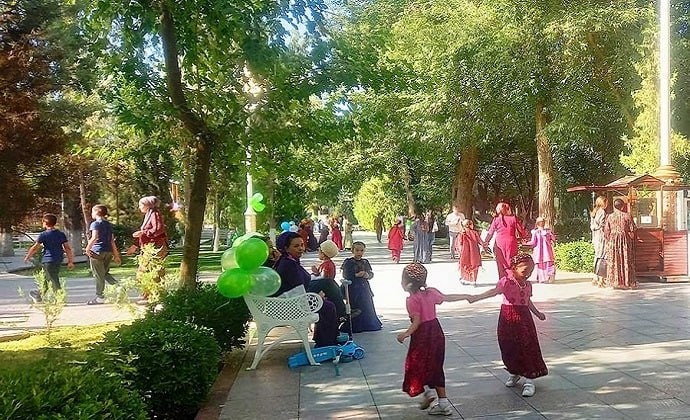 В парке культуры и отдыха «Ашхабад» состоялось музыкальное выступление юных патриотов