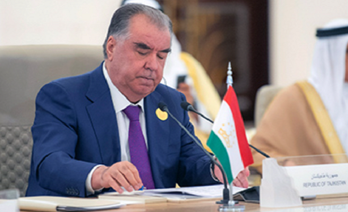Президент Туркменистана направил соболезнования главе Таджикистана в связи со стихийным бедствием