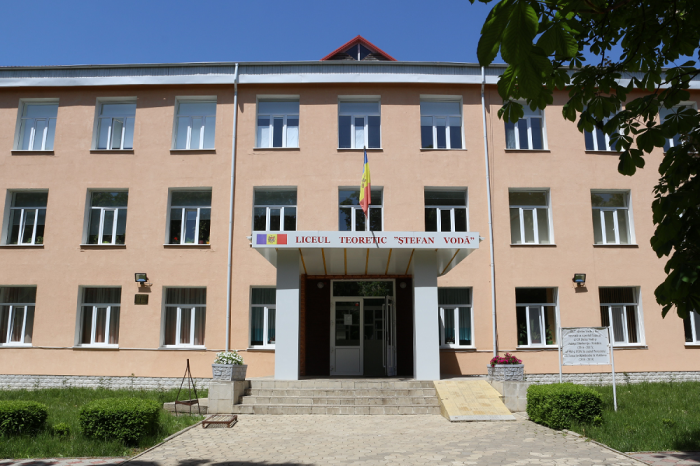 Молдавским учителям выделят надбавки за дополнительную нагрузку