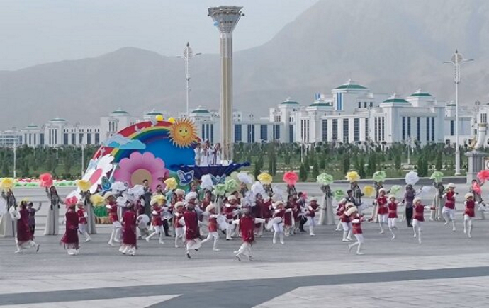 Замминистра Глухарев назвал открытие города Аркадаг в Туркменистане событием мирового масштаба