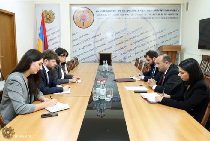Франция направит Армении 7 миллионов евро на решение гуманитарного кризиса