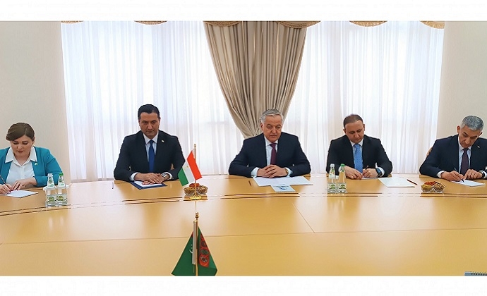 Главы МИД Туркменистана и Таджикистана обсудили подготовку к предстоящим в Душанбе мероприятиям