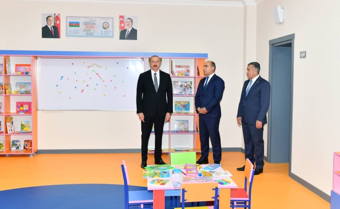 Ильхам Алиев открыл школу на 2000 мест в Хырдалане