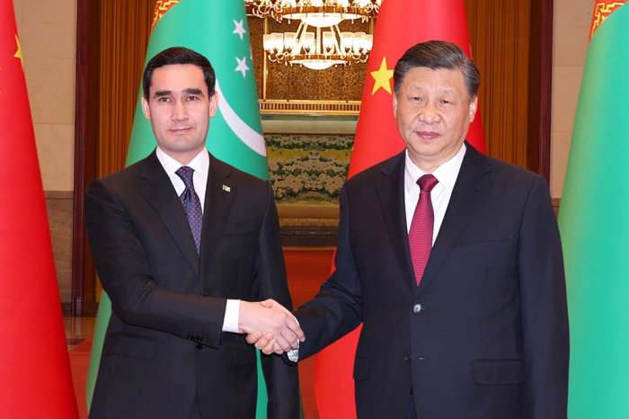 Си Цзиньпин поздравил Сердара Бердымухамедова с Днем независимости Туркменистана