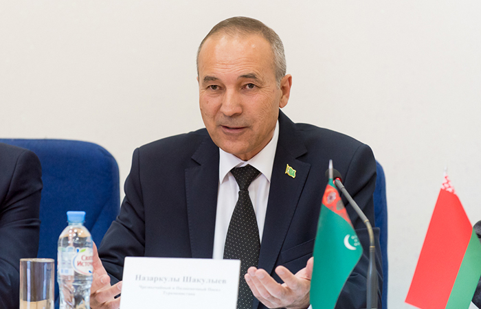 Посол Туркменистана и глава МИД Белоруссии рассмотрели вопросы развития экономических отношений