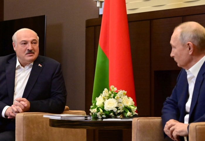 Лукашенко о влиянии санкций: «Беднее немножко живем, чуть-чуть совсем»