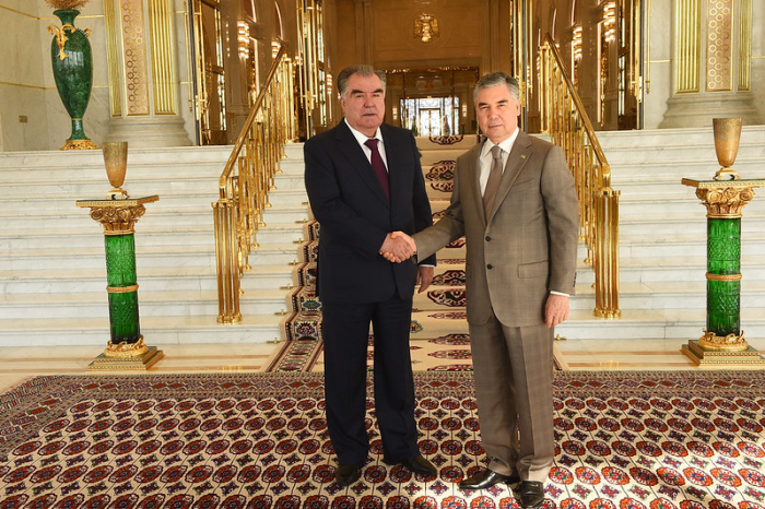 Президент Таджикистана пригласил главу Халк Маслахаты Туркменистана на встречу лидеров стран ЦА