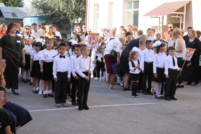 Девять русскоязычных школ построят в Киргизии