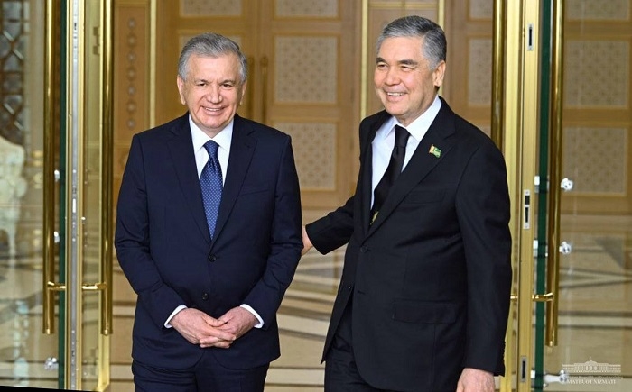 Председатель Халк Маслахаты Туркменистана Бердымухамедов поздравил Мирзиёева с победой на выборах