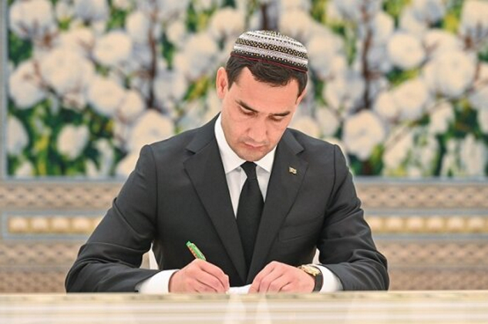 Лидеры зарубежных стран направили послания с соболезнованиями высшему руководству Туркменистана