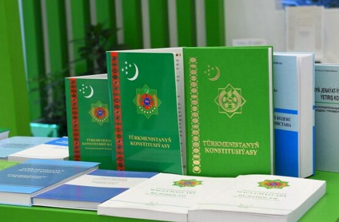 В Туркменистане продолжается выдвижение кандидатов в депутаты высшего органа законодательной власти