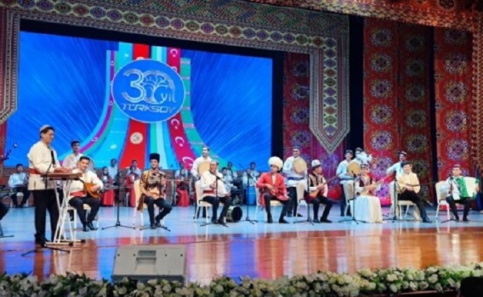 Танец «куштдепди» объединил Недели культуры Туркменистана-2023 и тюркских государств