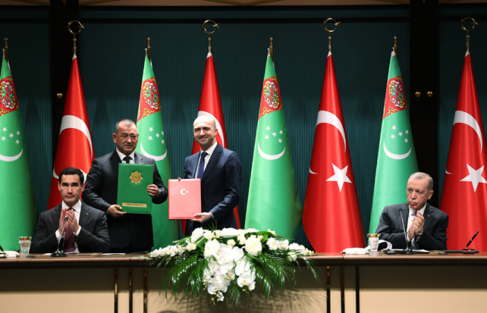 Туркменистан подписал с Турцией ряд двусторонних документов