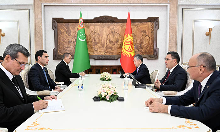 Лидеры Туркменистана и Киргизии выразили заинтересованность в наращивании товарооборота