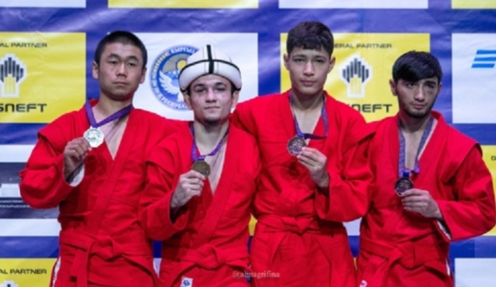 Спортсмены из Туркменистана завоевали четыре медали на молодежном первенстве мира по самбо