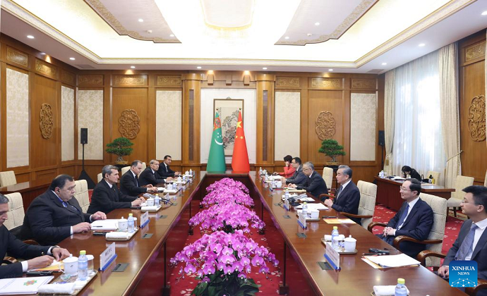 В Пекине состоялась встреча министров иностранных дел Туркменистана и Китая