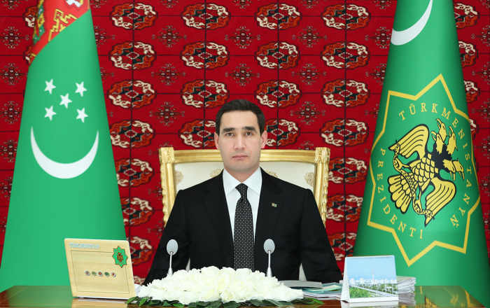 Президент Туркменистана подписал постановление о развитии ТЭК