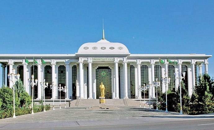 Председатель Меджлиса Туркменистана приняла верительные грамоты нового посла Алжира