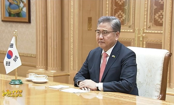 Президент Туркменистана и глава МИД Кореи наметили дальнейшие направления сотрудничества