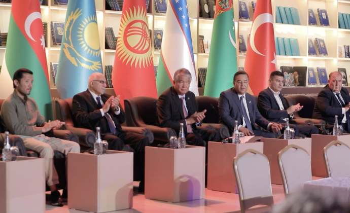 Специалисты государственного музея Туркменистана приняли участие в международном конгрессе