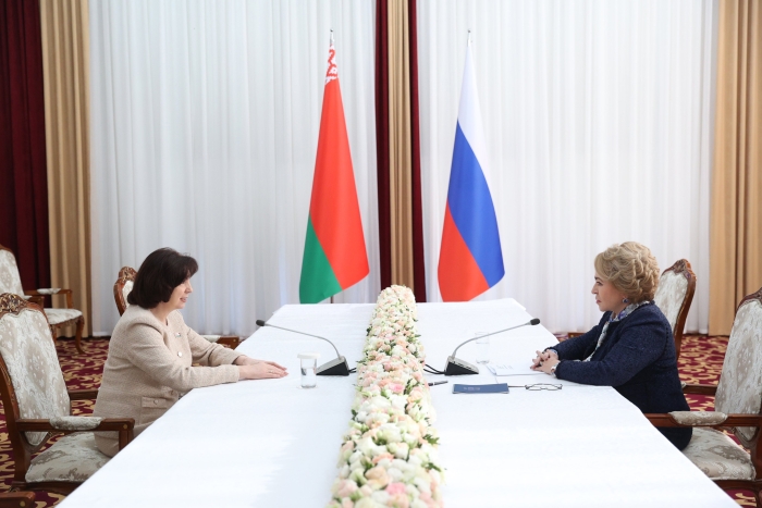 В Бишкеке состоялись двусторонние встречи глав парламентов