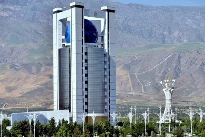 В МИД Туркменистана прошла встреча с делегацией ОАЭ