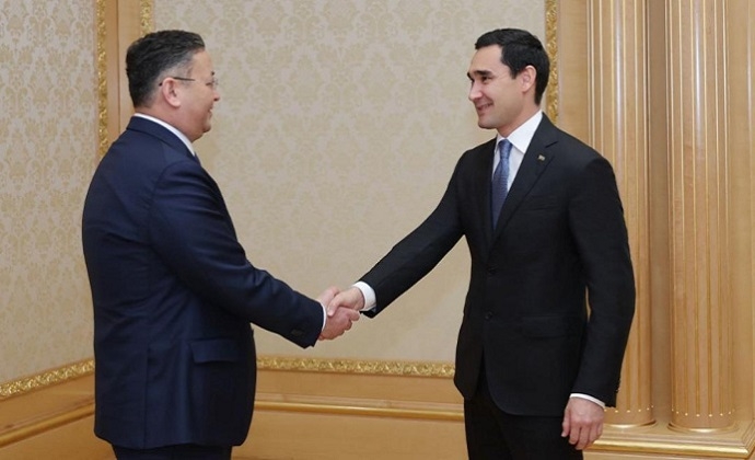 Президент Туркменистана провёл переговоры с вице-премьером Казахстана