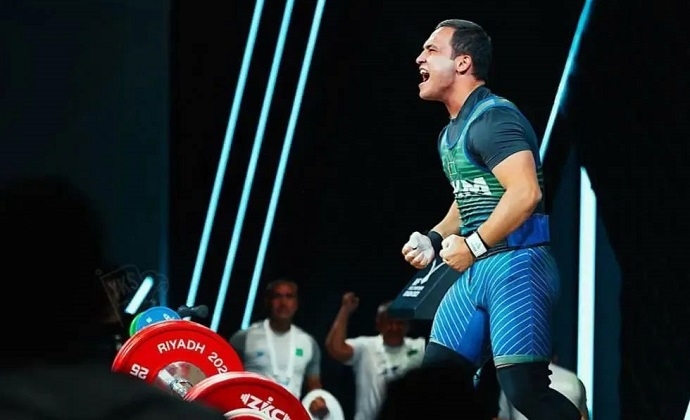 Штангист из Туркменистана завоевал «серебро» на юниорском чемпионате мира в Мексике