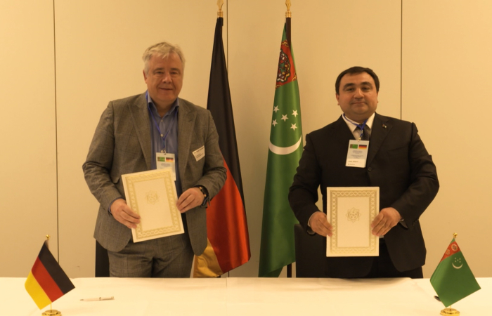 Предприниматели из Туркменистана приняли участие в бизнес-форуме в Германии