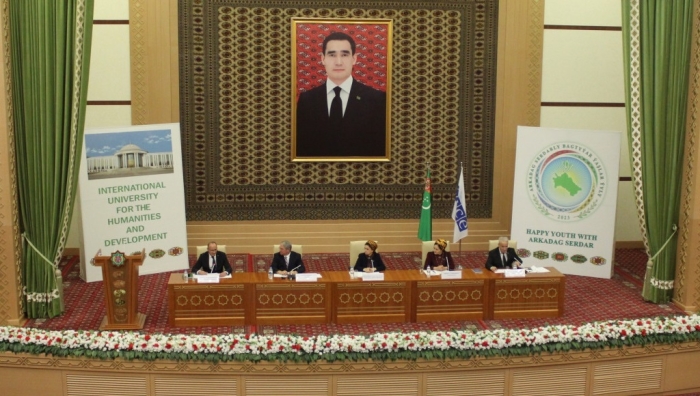 В Ашхабаде состоялся форум по изменению климата