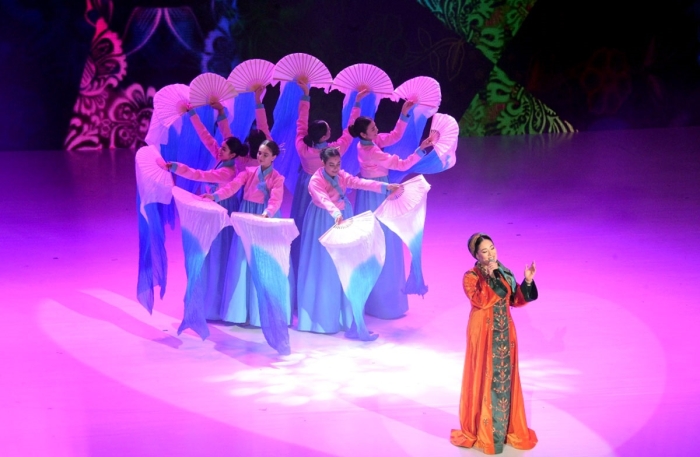 В Туркменистане состоялся концерт по случаю Дня нейтралитета