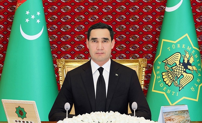 Президент Узбекистана поздравил главу Туркменистана с Днём нейтралитета