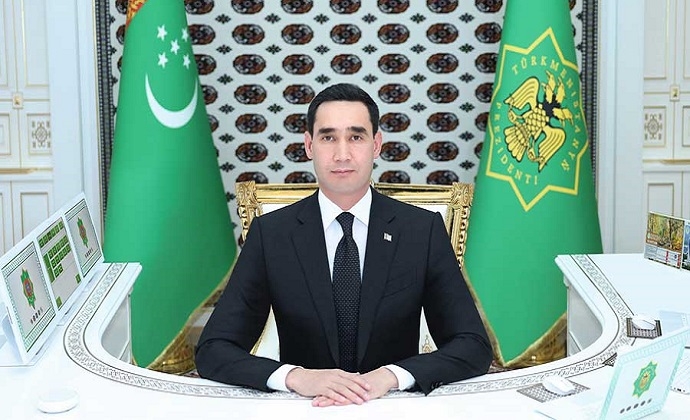 Глава Туркменистана поздравил участников медицинского форума