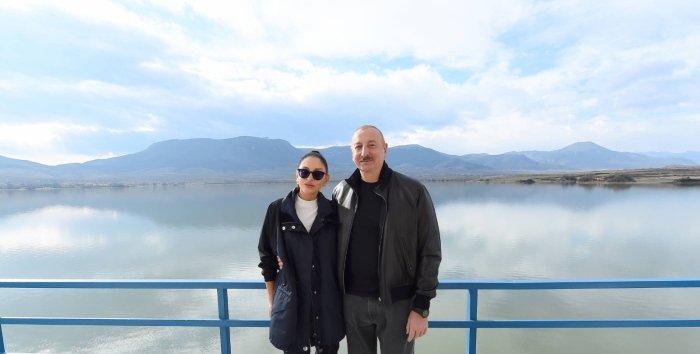 Ильхам Алиев и Мехрибан Алиева сдали в эксплуатацию Хачинчайское водохранилище