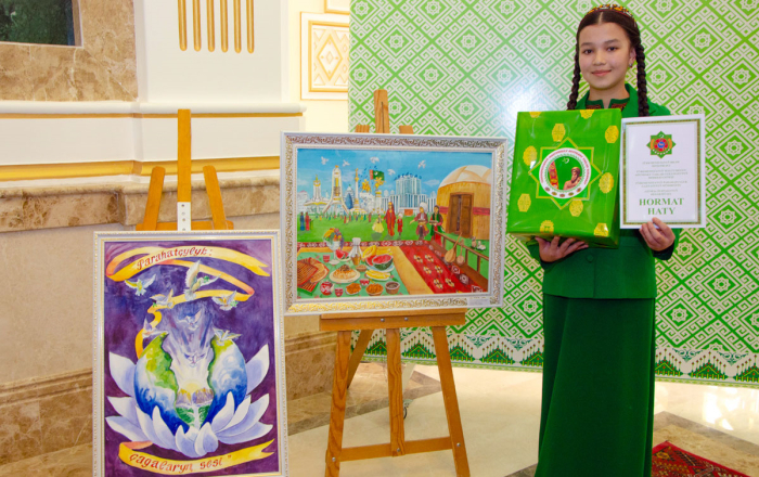 В Туркменистане объявили имена победителей детского творческого конкурса