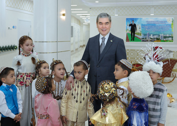 В Туркменистане состоялось итоговое заседание правления Благотворительного фонда