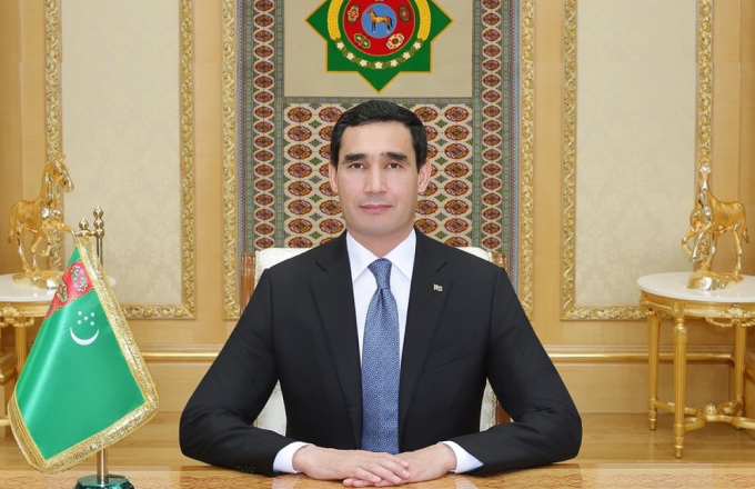 Президент Туркменистана поздравил с национальным праздником руководство ОАЭ