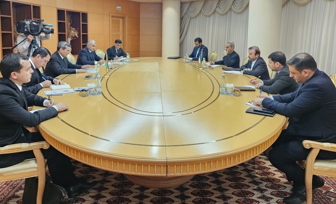 В МИД Туркменистана состоялась встреча с замминистра иностранных дел Ирана