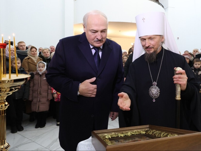 Александр Лукашенко посетил в Рождество храм Святого пророка Иоанна Предтечи 