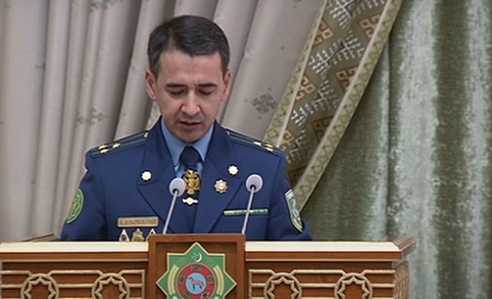 Глава Туркменистана присвоил председателю таможенной службы звание генерал-майор