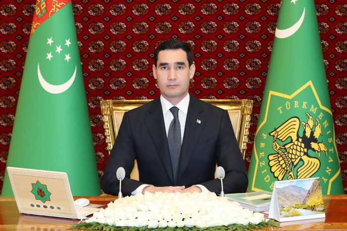 Министру адалат Туркменистана присвоили чин госсоветника юстиции 3-го класса