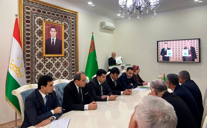 В Душанбе состоялась презентация книги президента Туркменистана