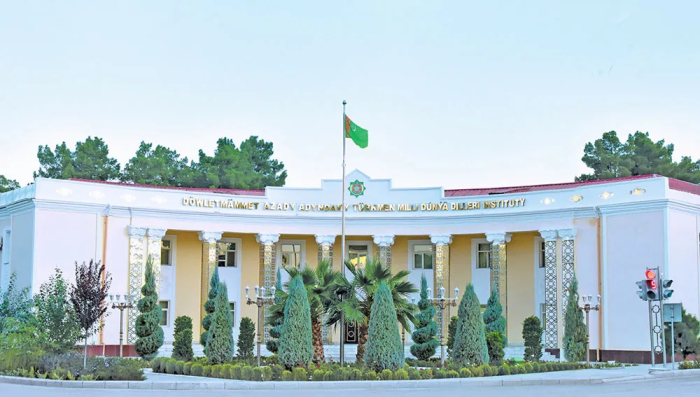 Глава языкового вуза Туркменистана отметил значимость сотрудничества с Индией