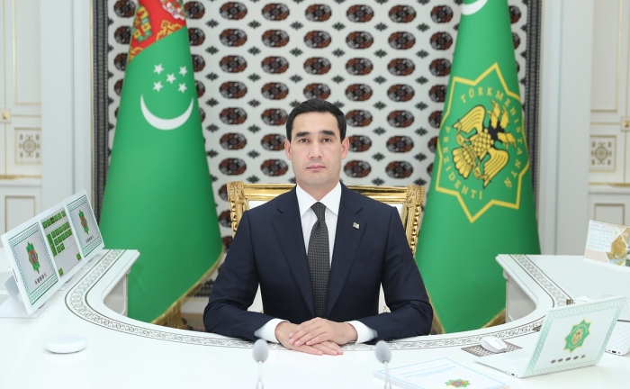 Президент Туркменистана оценил ход работ в АПК